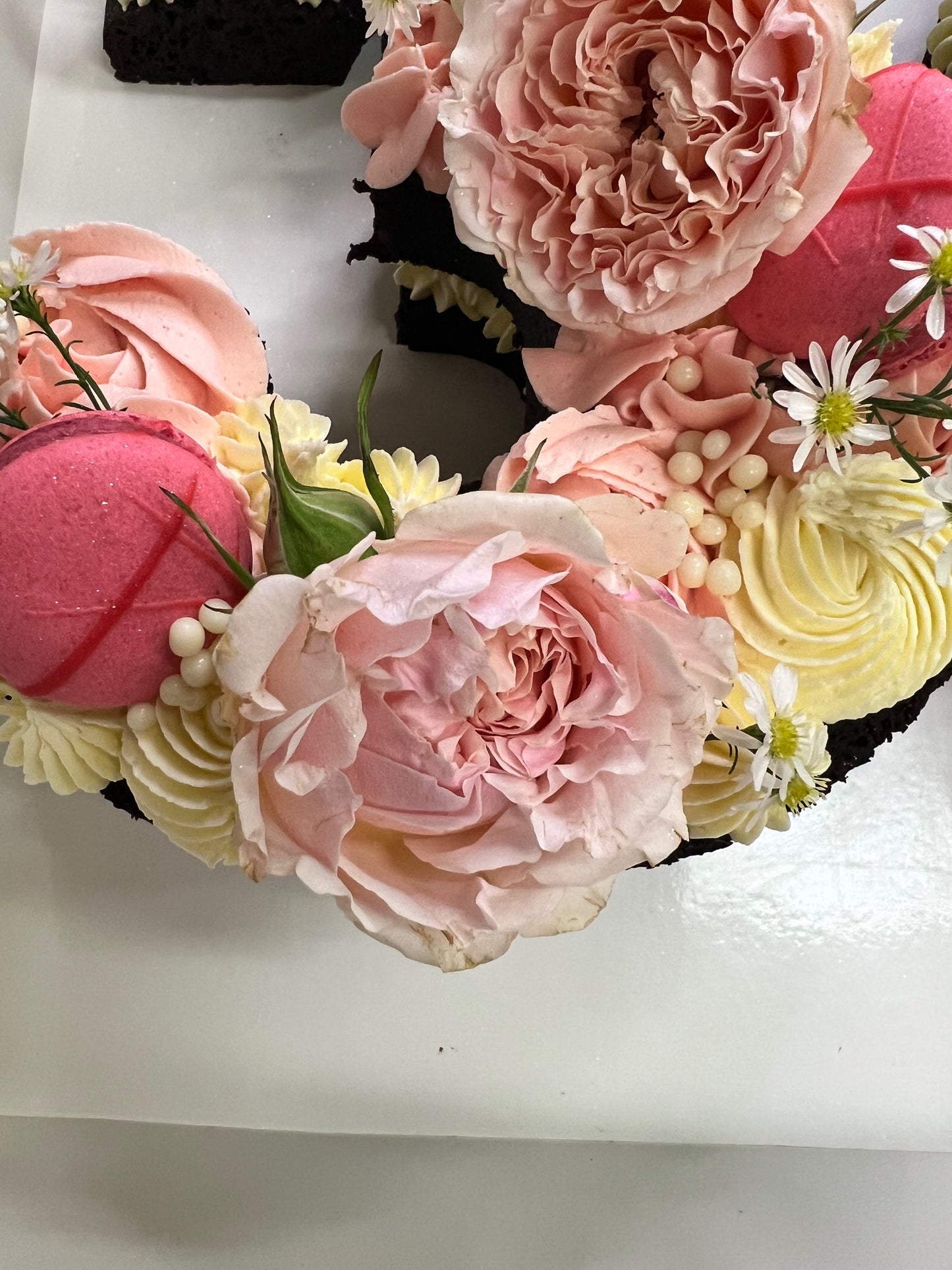 Number/letter cake Pink and white